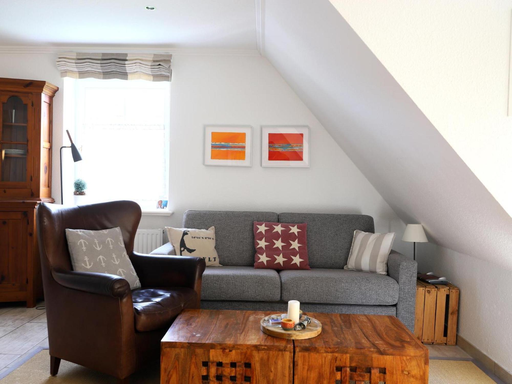 Apartment Neuerbautes Haus Im Friesenstil. Moderne 2-zimmer-appartements Mit Balkon Fuer Bis Zu 4 Personen
